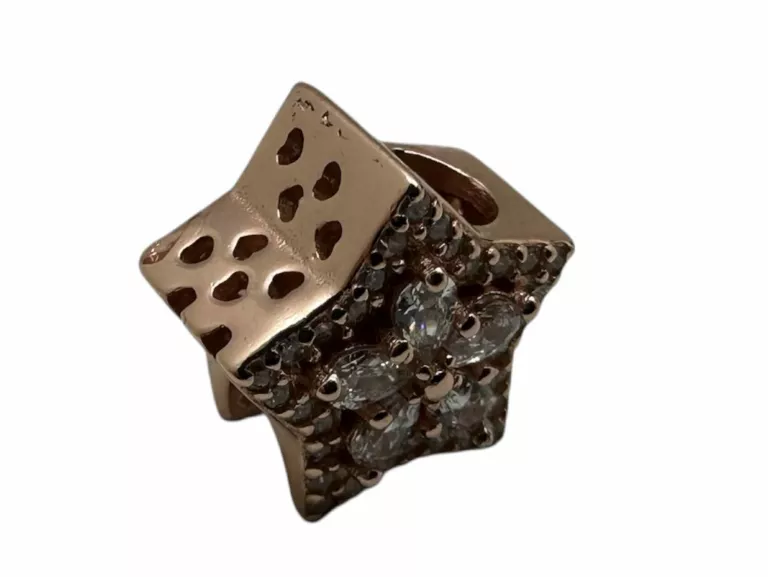 ŚLICZNY CHARMS POZŁACANA GWIAZDA PR 925