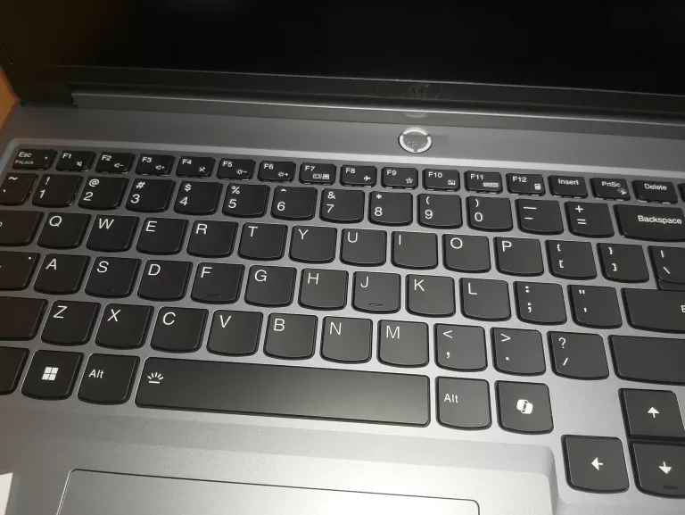 LAPTOP LENOVO LEGION 5 16IRX9 I7-13650HX 16GB/512GB GWARANCJA KOMPLET!!!