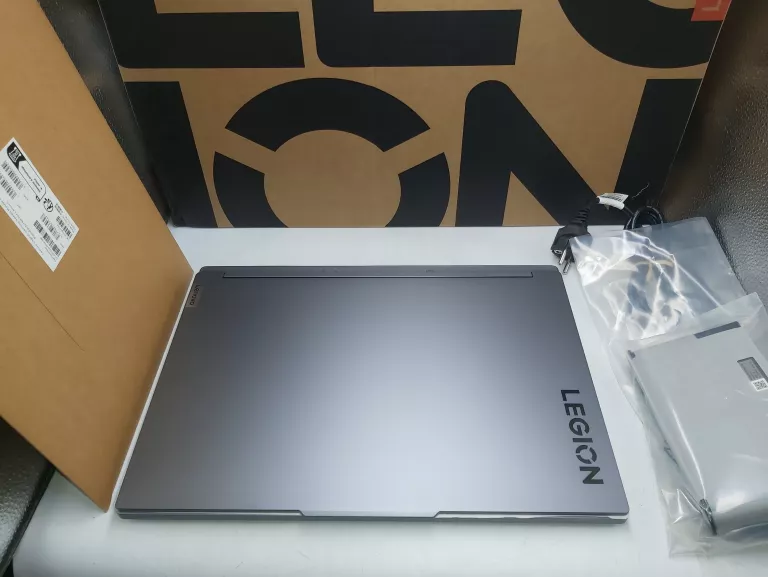 LAPTOP LENOVO LEGION 5 16IRX9 I7-13650HX 16GB/512GB GWARANCJA KOMPLET!!!