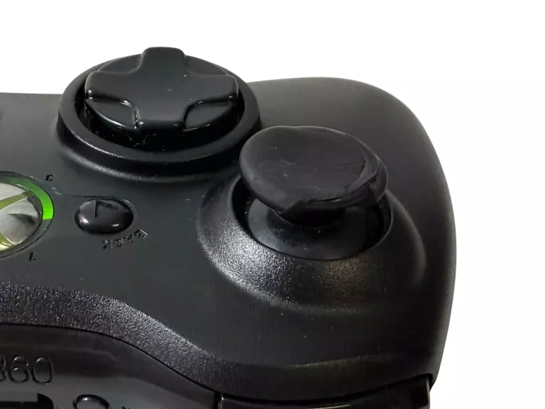 KONSOLA MICROSOFT XBOX 360 E CZARNY