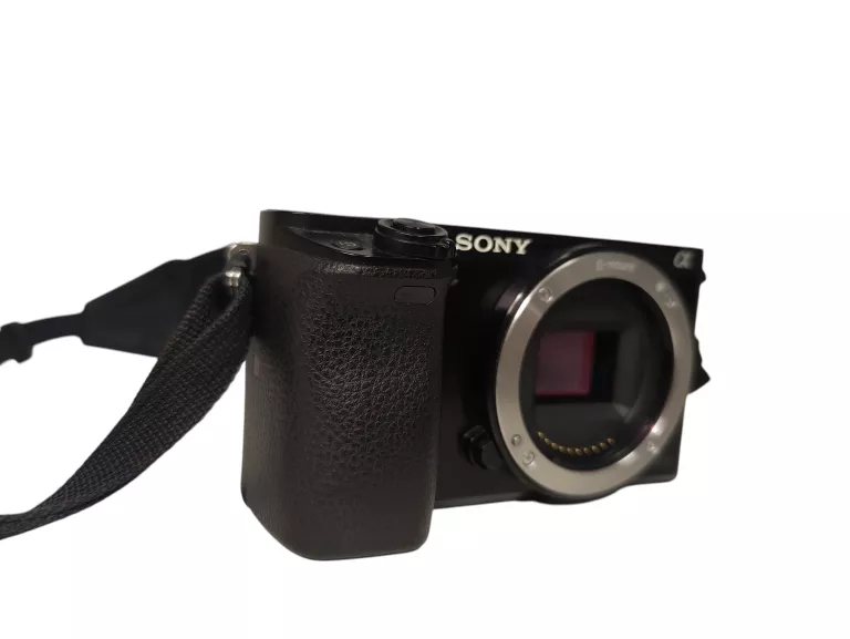 SONY A6000 KORPUS + POKROWIEC