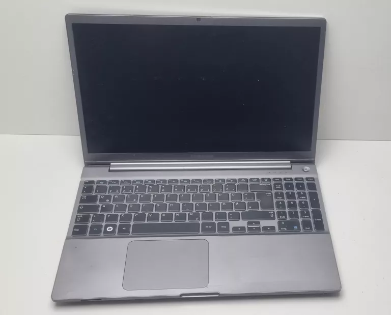 LAPTOP SAMSUNG NP700Z5A USZKODZONY