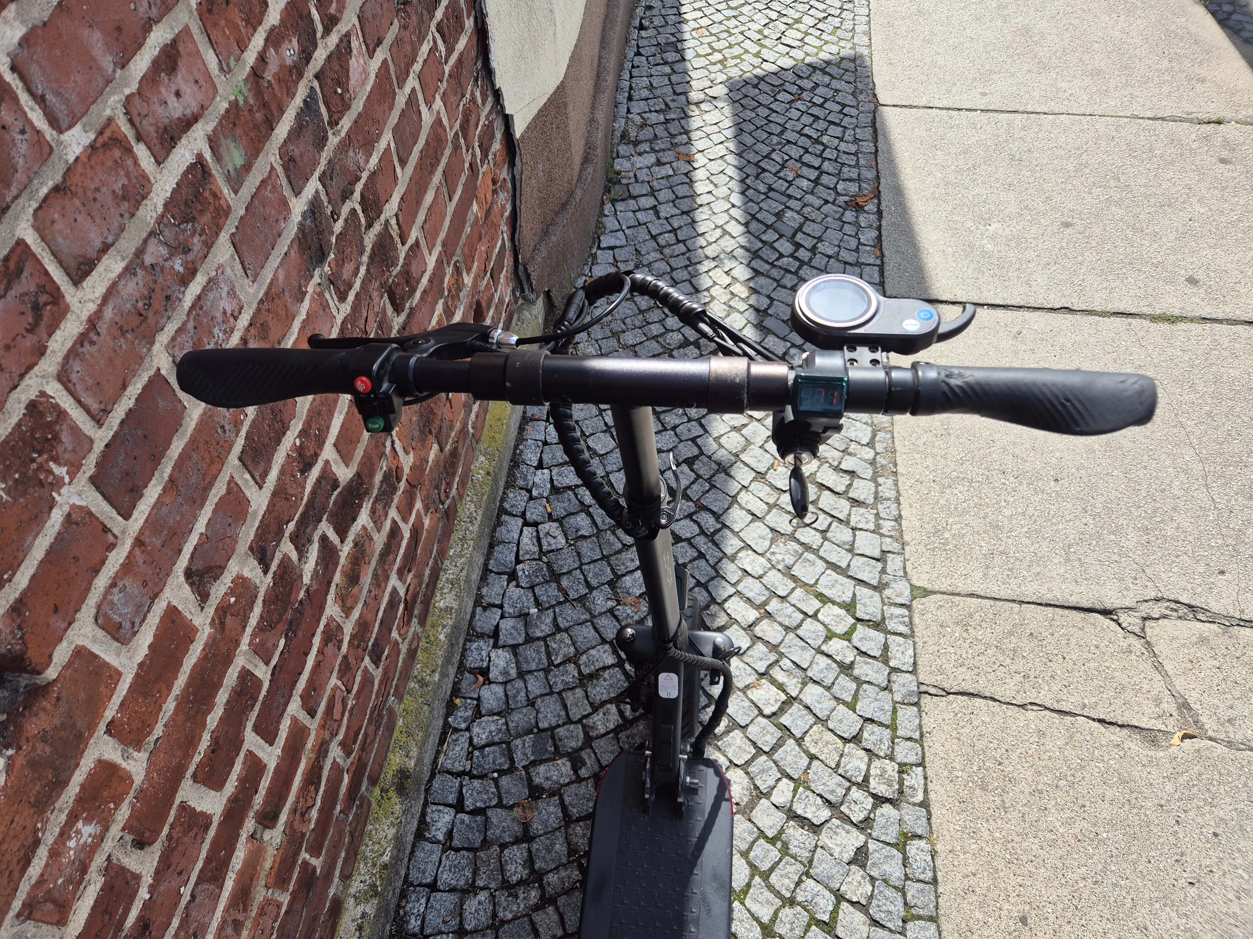 pojazd-elektryczny-joyor-y6s-500w-przebieg-3604km-moc-silnika-50000