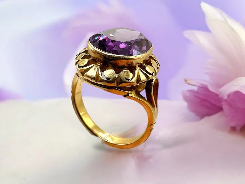 zloty-pierscionek-z-fioletowym-oczkiem-proby-585-kamien-17088-4194304