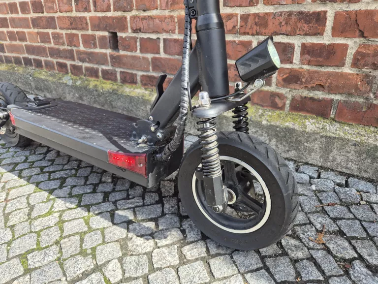 POJAZD ELEKTRYCZNY JOYOR Y6S 500W PRZEBIEG 3,604KM