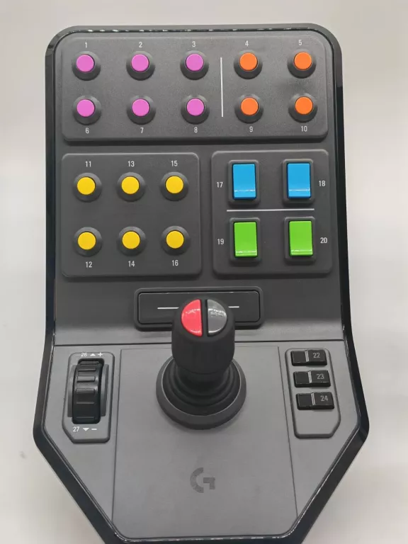 zestaw-logitech-heavy-equipment-bundle-945-000062-pod-farming-model-945-000062