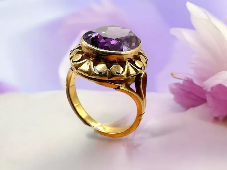 zloty-pierscionek-z-fioletowym-oczkiem-proby-585-kamien-17088-4194304