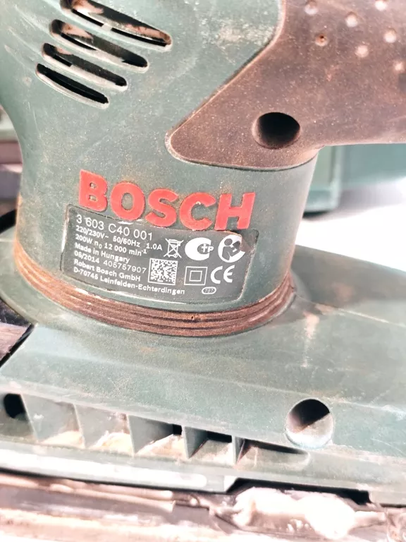 SZLIFIERKA OSCYLACYJNA BOSCH PSS 200AC  + WALIZKA