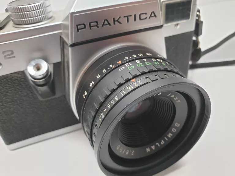 APARAT PRAKTICA LB2 Z OBIEKTYWEM DOMIPLAN 2,8/50