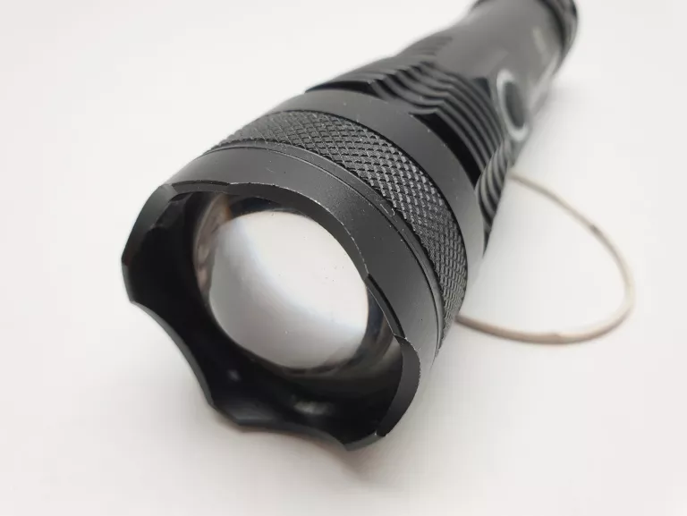 LATARKA SHUSTAR USB-TYP C