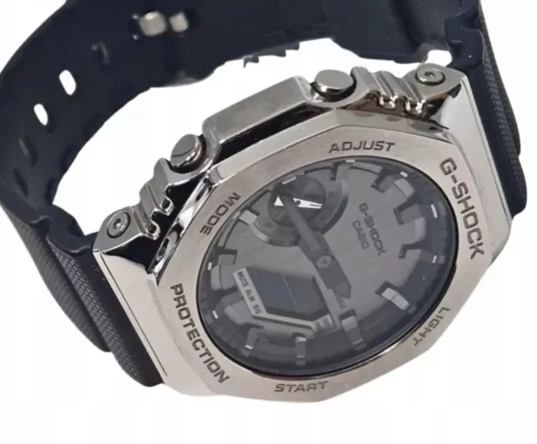 ZEGAREK CASIO G-SHOCK GM-2100-1AER