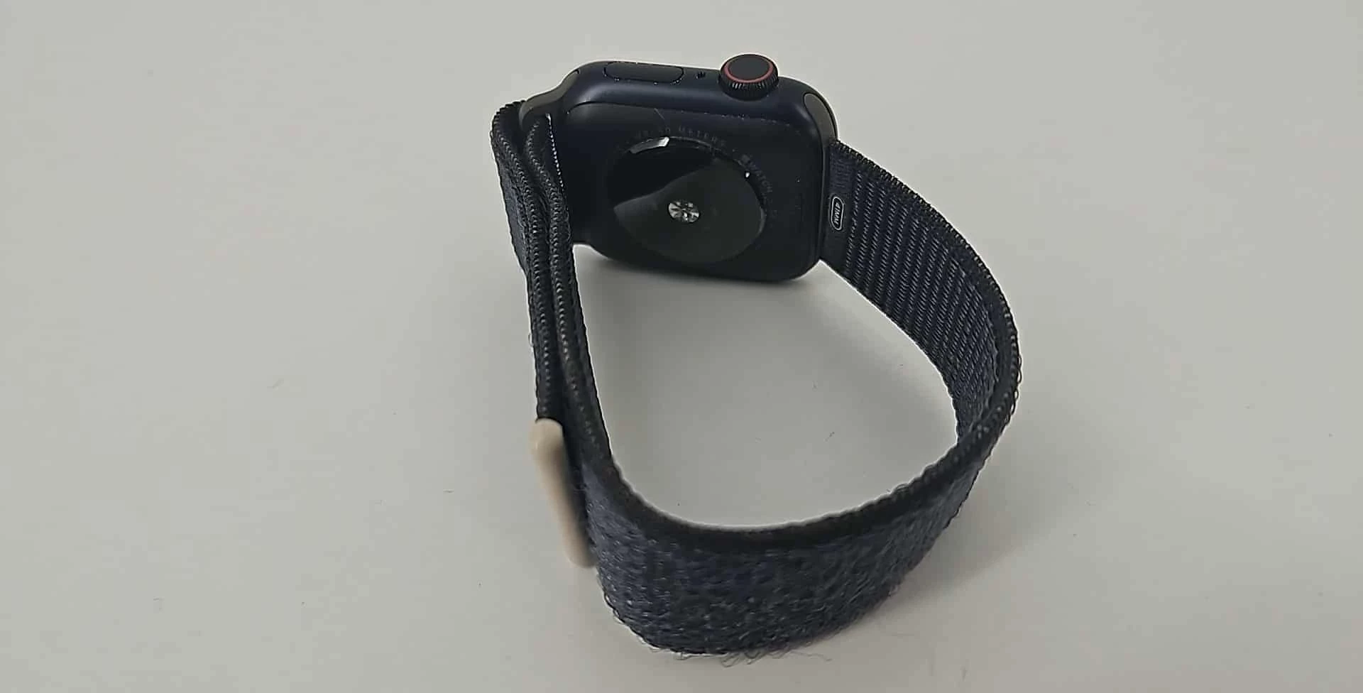 apple-watch-se-40mm-model-a2725-stan-11323-2