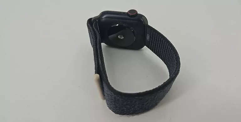 apple-watch-se-40mm-model-a2725-stan-11323-2