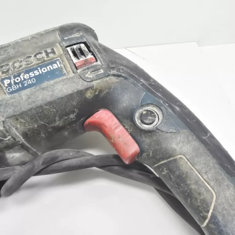 MŁOTOWIERTARKA BOSCH PROFESSIONAL GBH 240