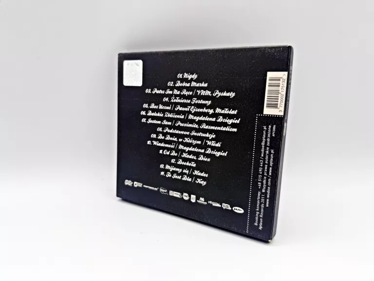 W.E.N.A. - DALEKIE ZBLIŻENIA AUTOGRAF