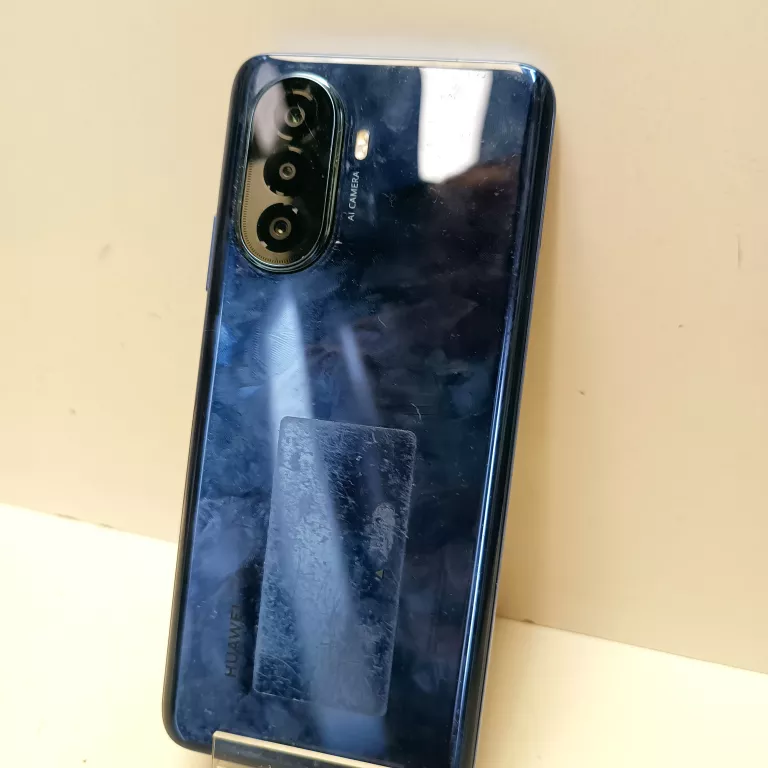 TELEFON HUAWEI NOVA Y70 4/128GB ZBITY APARAT