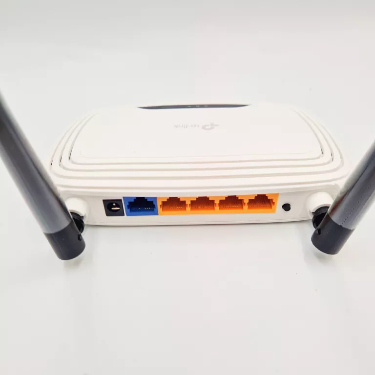 ACCESS POINT, ROUTER TP-LINK TL-WR841N 802.11N (WI-FI 4)