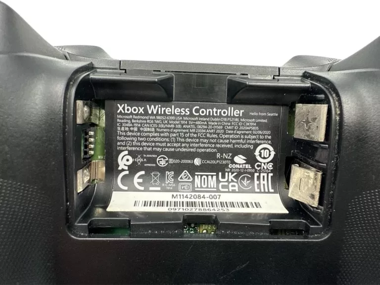 KONTROLER BEZPRZEWODOWY XBOX SERIES X / S