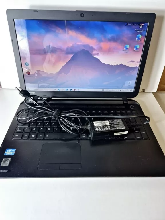 LAPTOP TOSHIBA SATELLITE C50-B-10P 249GB/8GB/INTEL CORE I3 + ZASILACZ