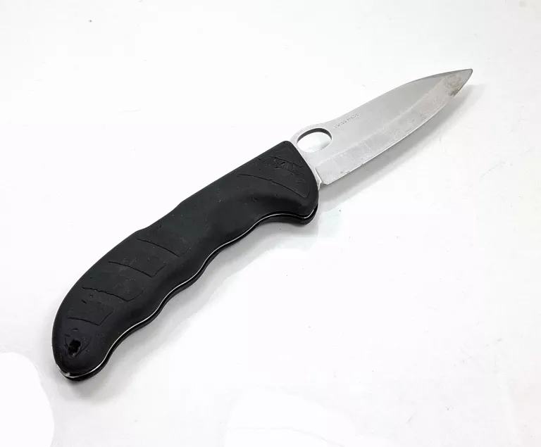NÓŻ VICTORINOX HUNTER PRO - CZARNY - 0.9411.M3