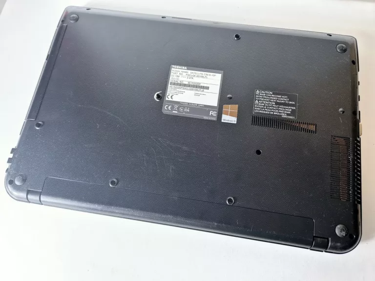 LAPTOP TOSHIBA SATELLITE C50-B-10P 249GB/8GB/INTEL CORE I3 + ZASILACZ