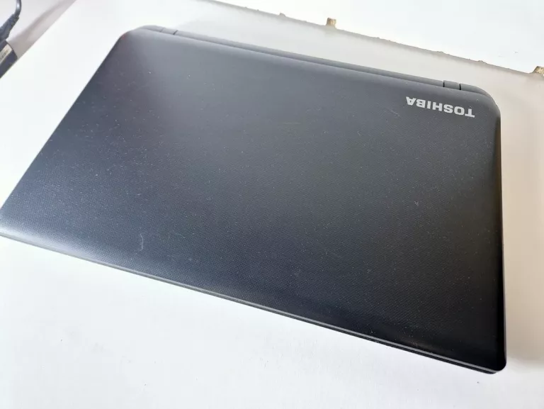 LAPTOP TOSHIBA SATELLITE C50-B-10P 249GB/8GB/INTEL CORE I3 + ZASILACZ