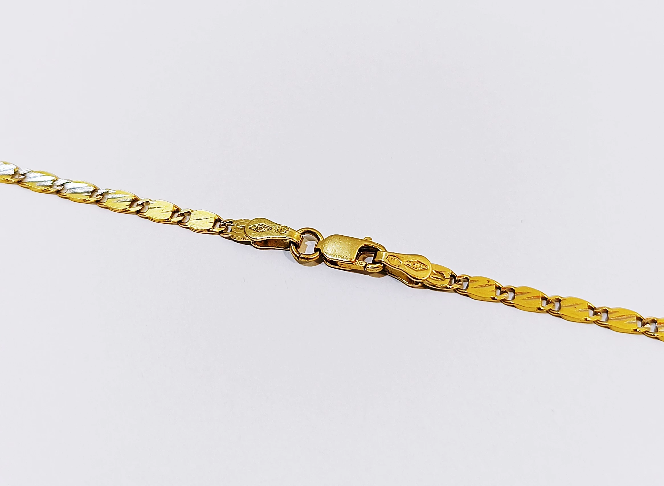 sliczny-zloty-lancuszek-585-890-g-dlugosc-calkowita-5500