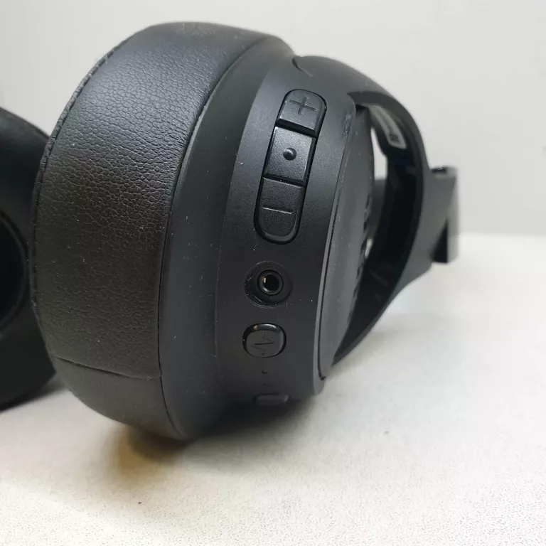 SŁUCHAWKI JBL TUNE 760NC