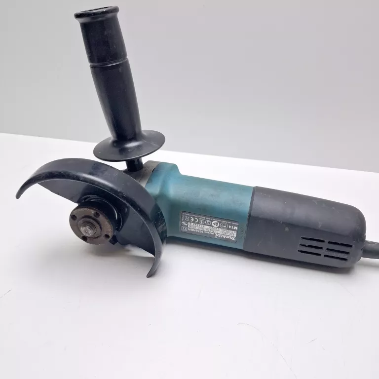 SZLIFIERKA KĄTOWA MAKITA 9558 840 W