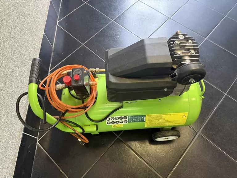 KOMPRESOR VERTO 73K004 1500W 50L
