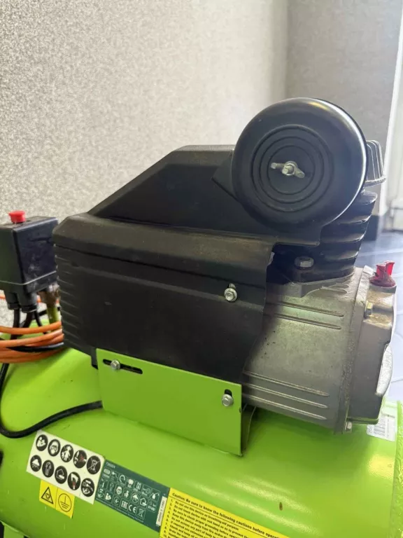 KOMPRESOR VERTO 73K004 1500W 50L