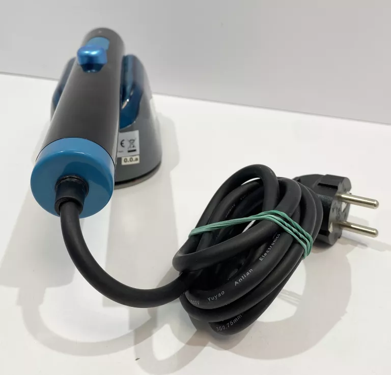 ŻELAZKO PAROWE CECOTEC 1000W