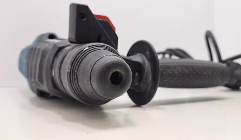 MŁOTOWIERTARKA BOSCH PROFESSIONAL GBH 240