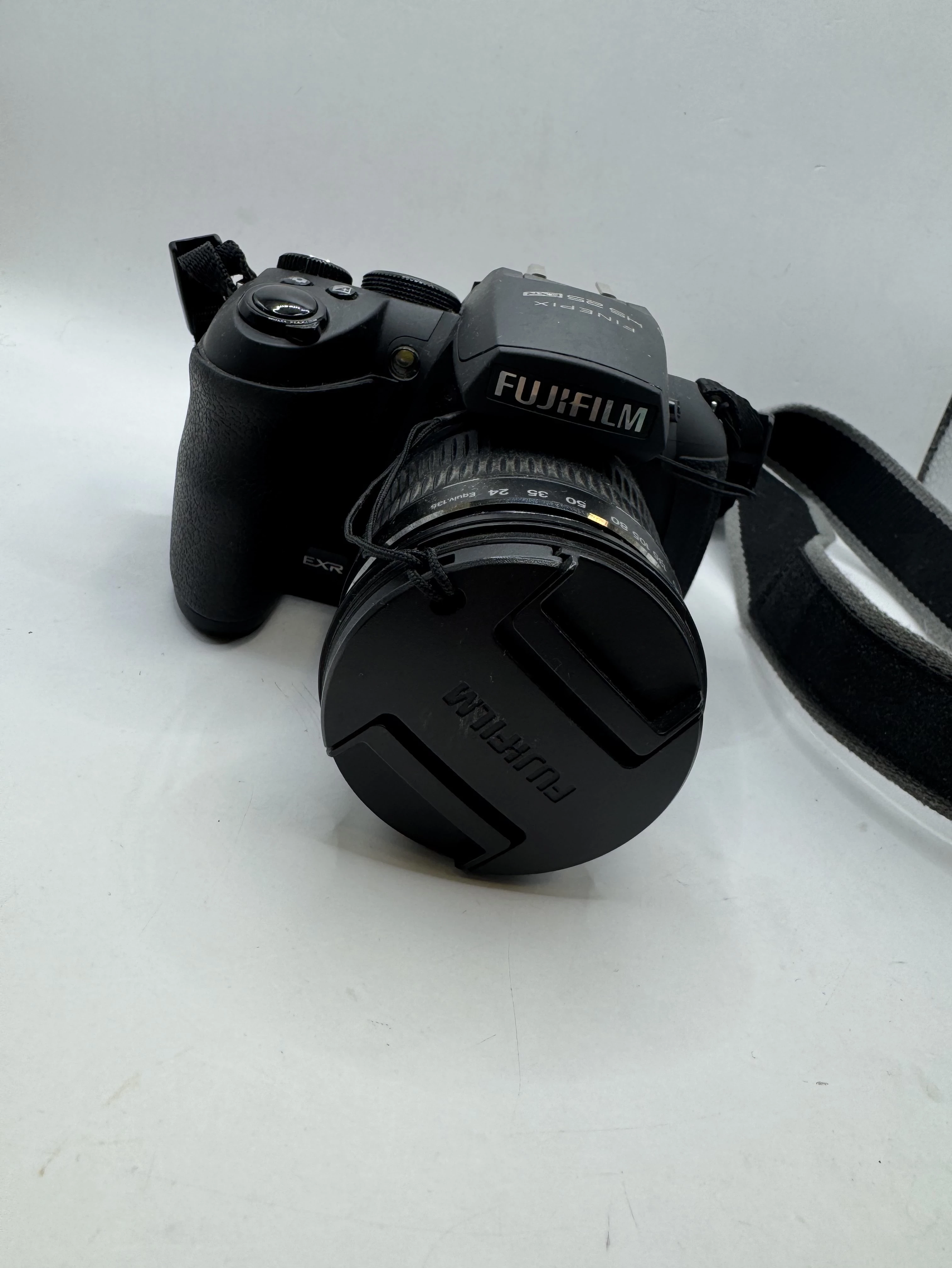 aparat-cyfrowy-fujifilm-hs25exr-stan-11323-2