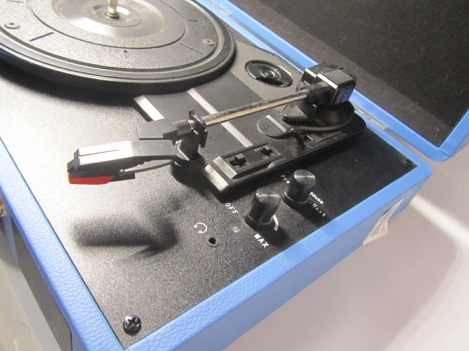 gramofon-voksun-brak-modelu-walizka-typ-wkladki-212814-1