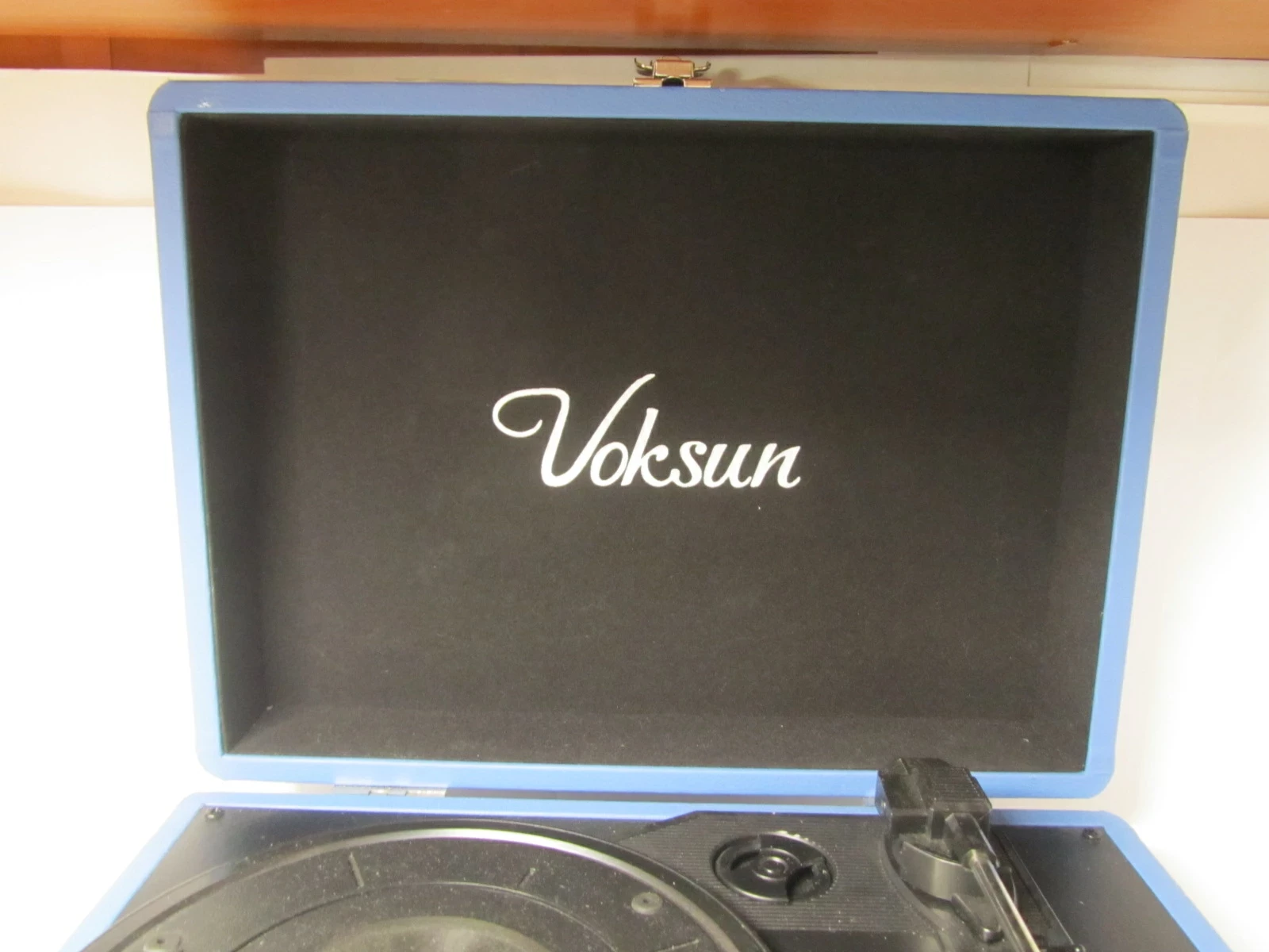 gramofon-voksun-brak-modelu-walizka-stan-11323-2