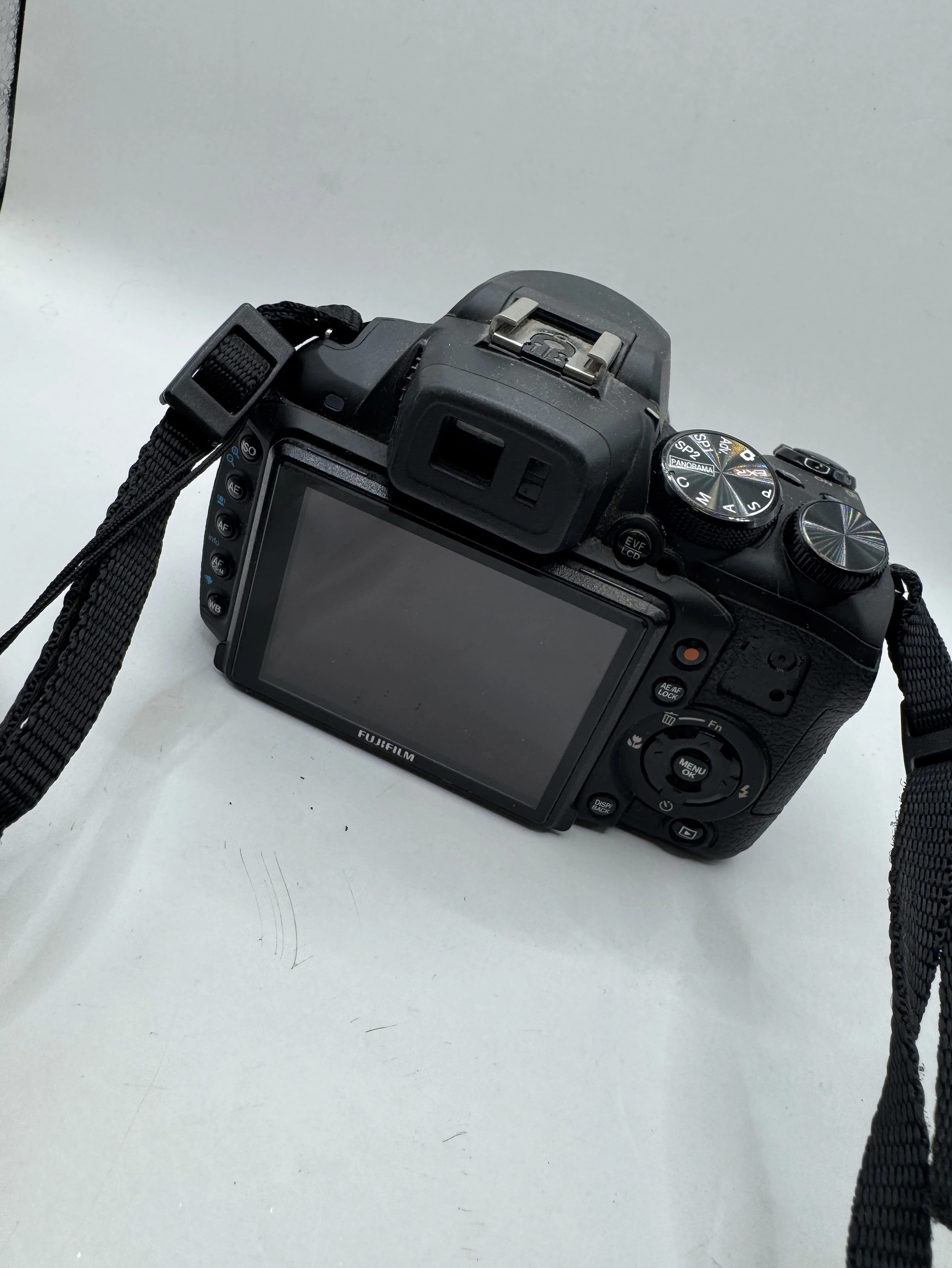 aparat-cyfrowy-fujifilm-hs25exr-stabilizacja-14349-2