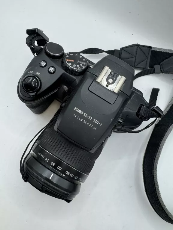 aparat-cyfrowy-fujifilm-hs25exr-rozdzielczosc-1600