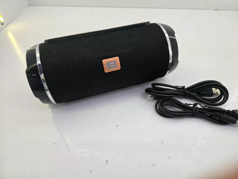 GŁOŚNIK MOBILNY BLOW BT-460 CZARNY + KABLE