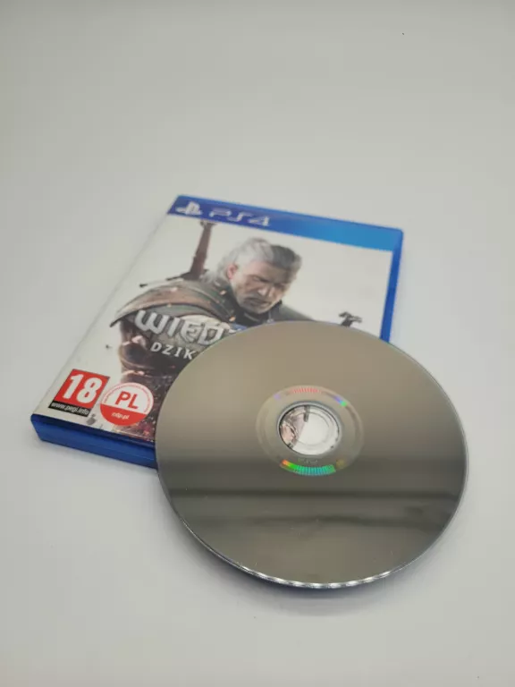 WIEDŹMIN 3: DZIKI GON GRA PS4 (KOMPATYBILNA Z PS5)