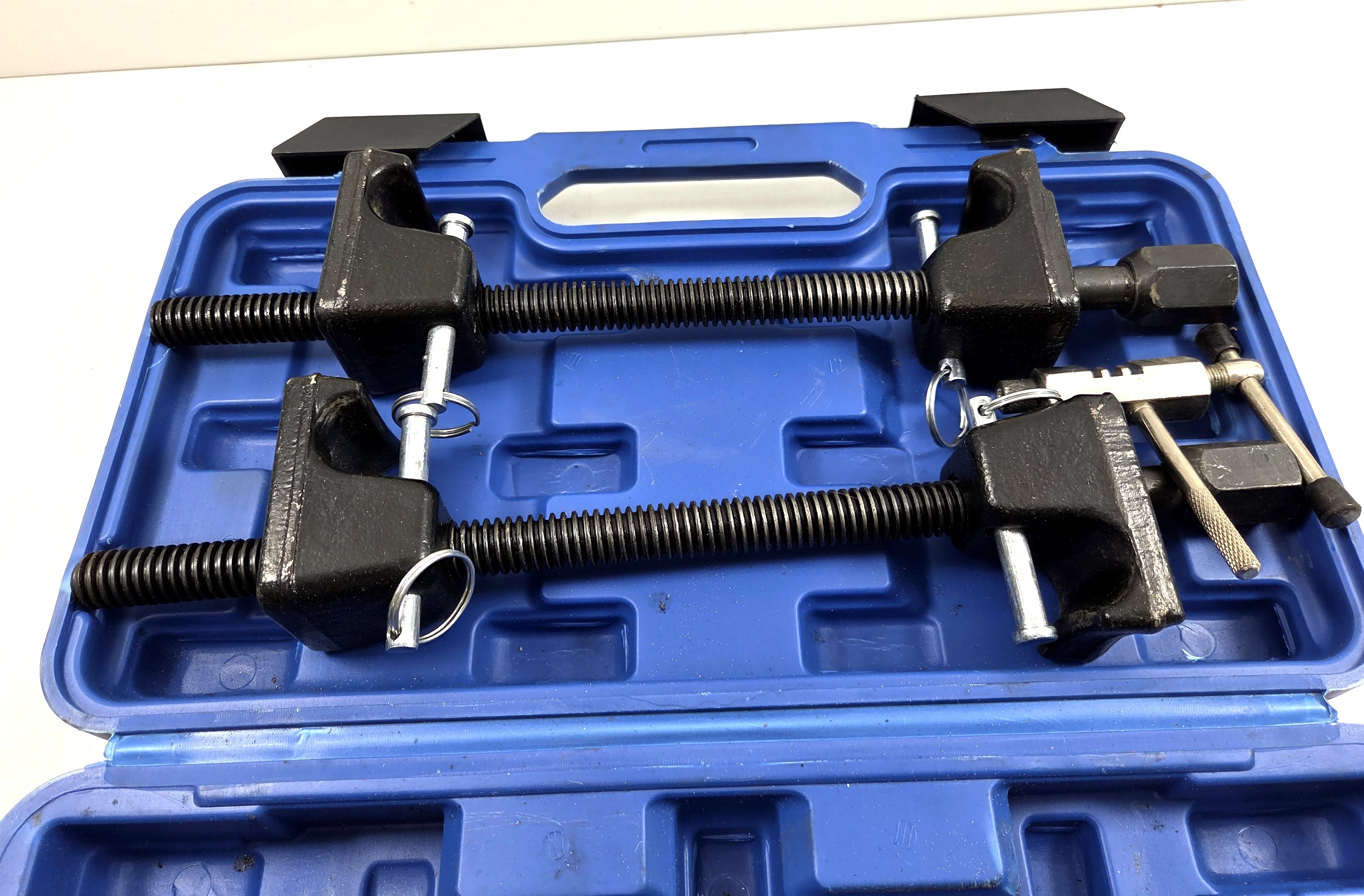 sciagacz-do-sprezyn-falon-tech-ft14025-walizka-kurpinskiego-117-poznan-ska-x