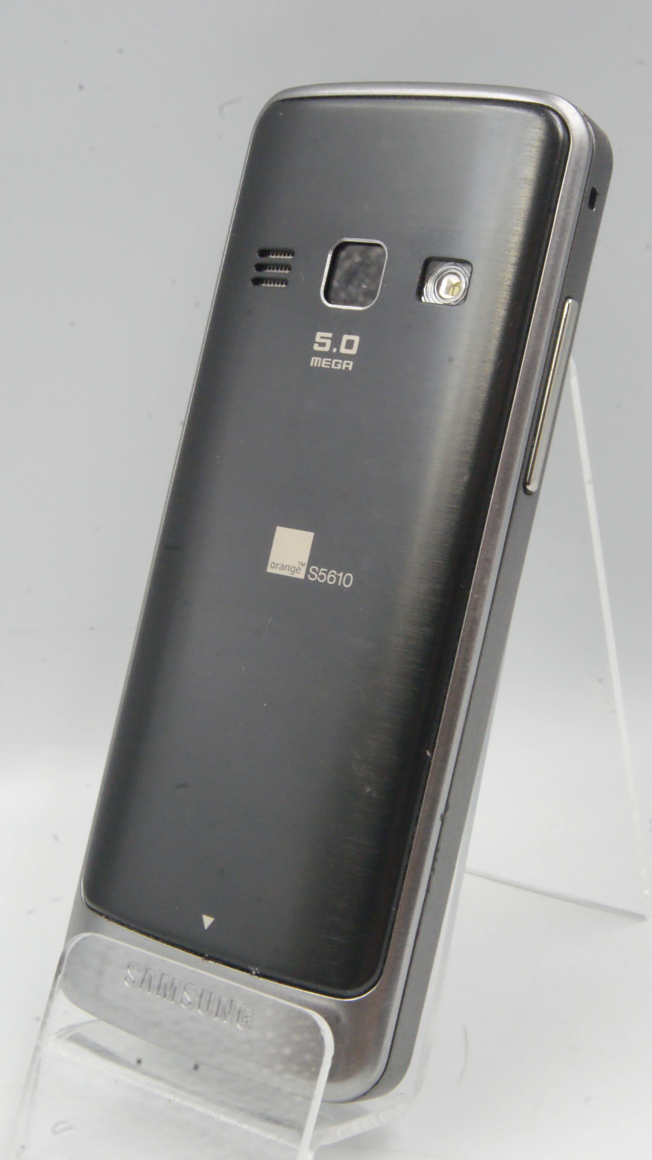 telefon-samsung-s5610-orange-pojemnosc-akumulatora-1000