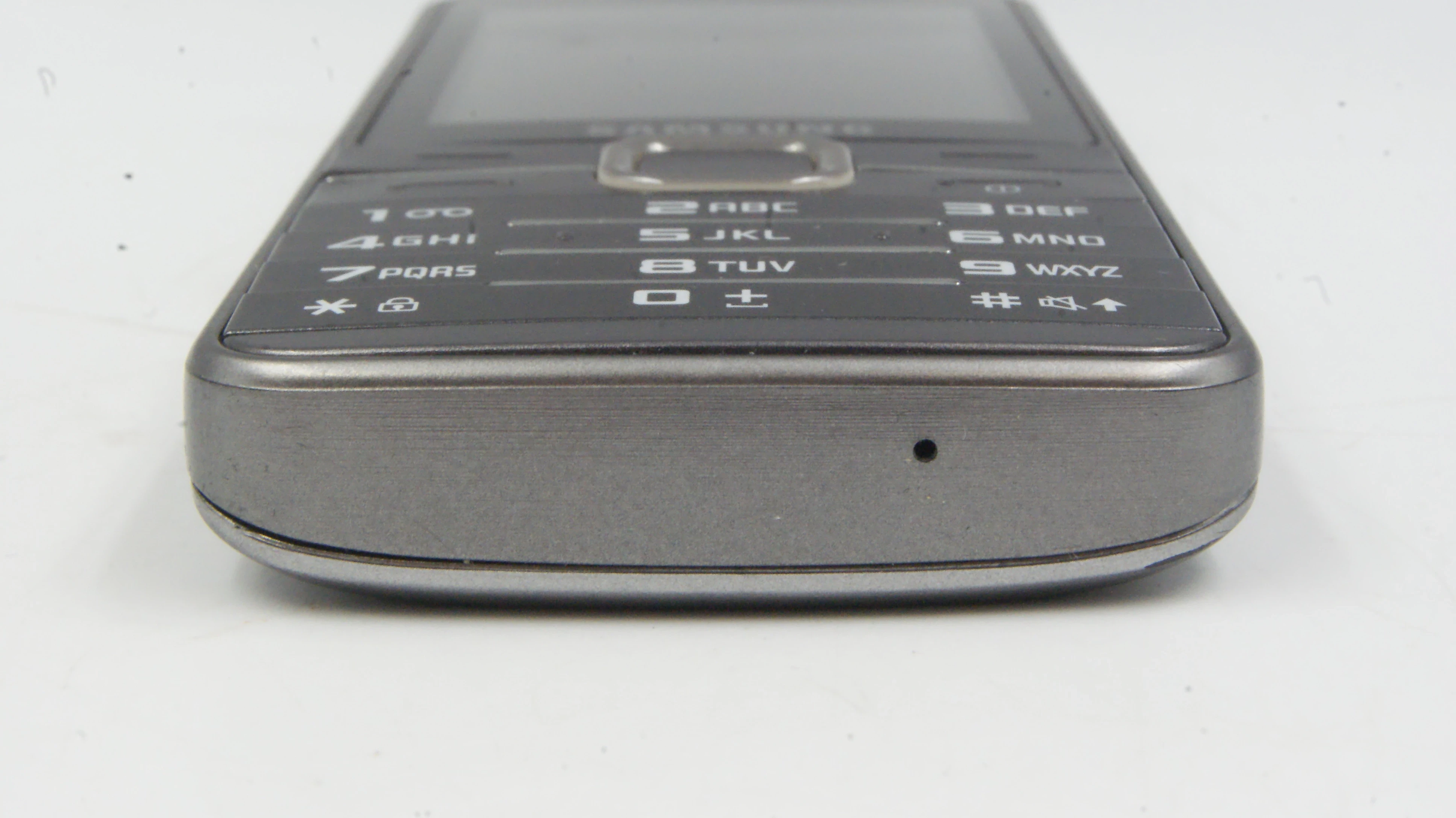 telefon-samsung-s5610-orange-kod-producenta-gt-s5610msaxeo