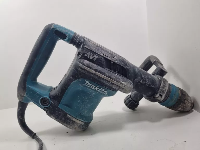 MŁOT UDAROWY MAKITA HM0871C WALIZKA + WIERTŁA