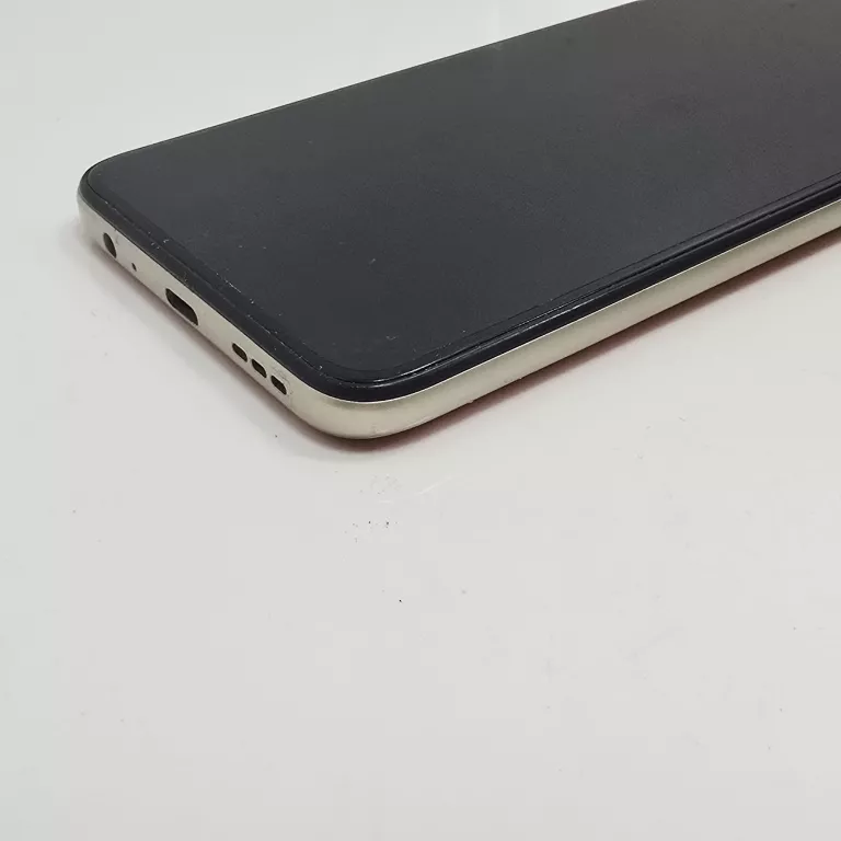 TELEFON OUKITEL C33