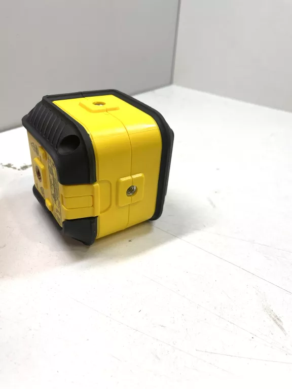 LASER KRZYŻOWY STANLEY CUBIX