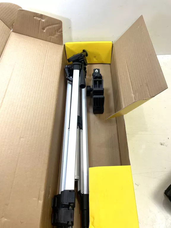 LASER KRZYŻOWY STANLEY CUBIX