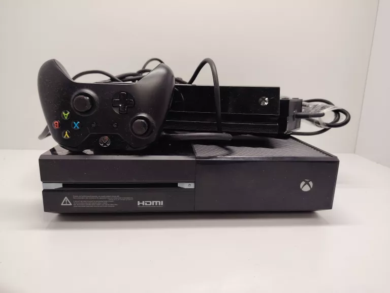 KONSOLA   XBOX ONE + KINECT + PAD
