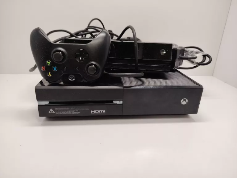 KONSOLA   XBOX ONE + KINECT + PAD