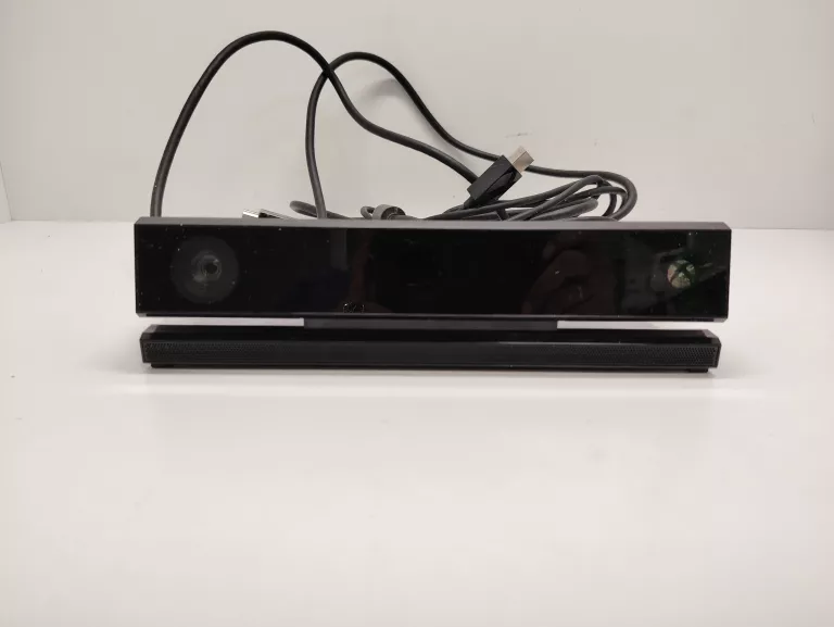 KONSOLA   XBOX ONE + KINECT + PAD